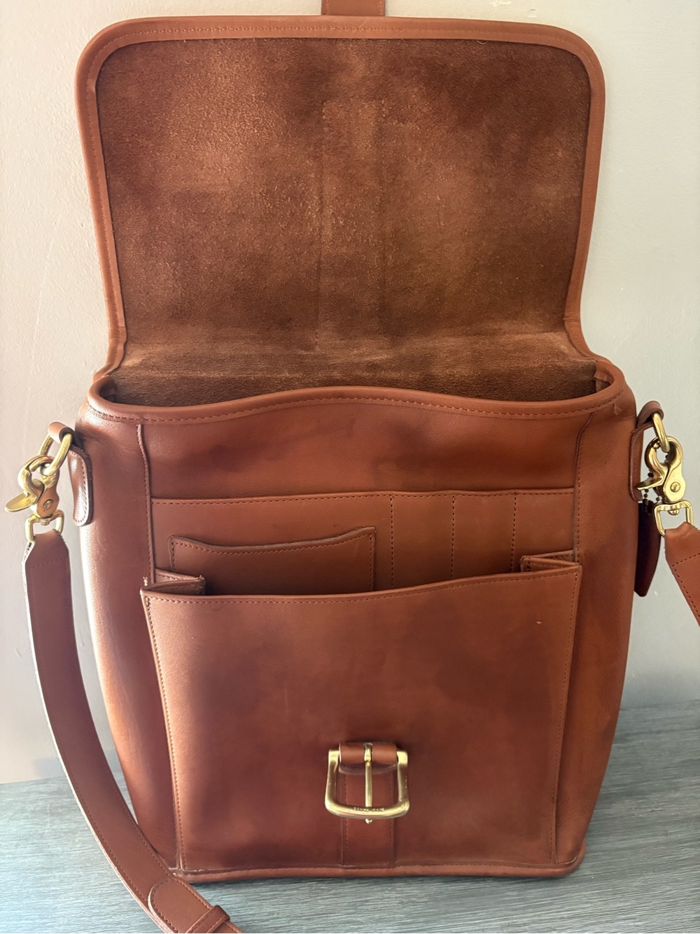 Coach Vintage Leather Emerson Laptop Bag with Brass Hardware - Picture 11 of 14